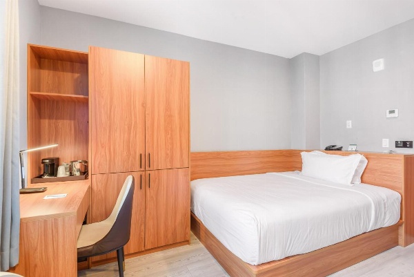 Liberty View Brooklyn Hotel Main image